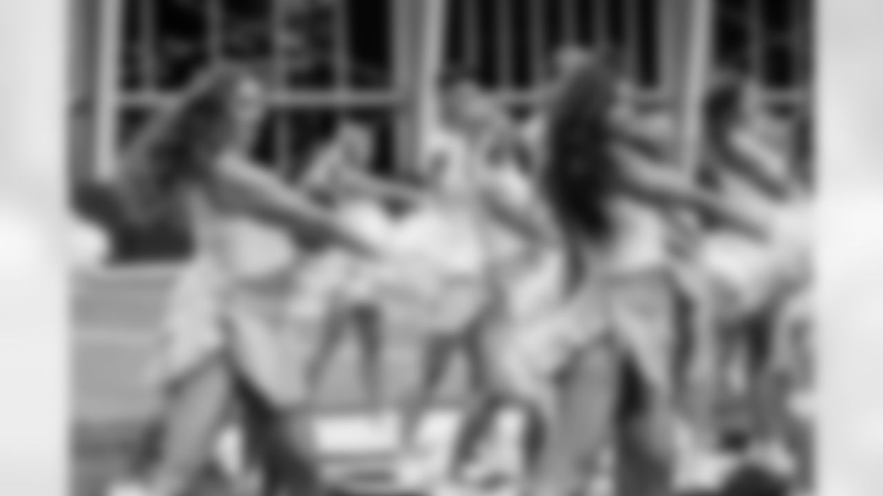 TAMPA, FL - December 09, 2025 - Tampa Bay Buccaneers Cheerleaders during Field Rehearsal at AdventHealth Training Center. Photo By Tori Richman/Tampa Bay Buccaneers