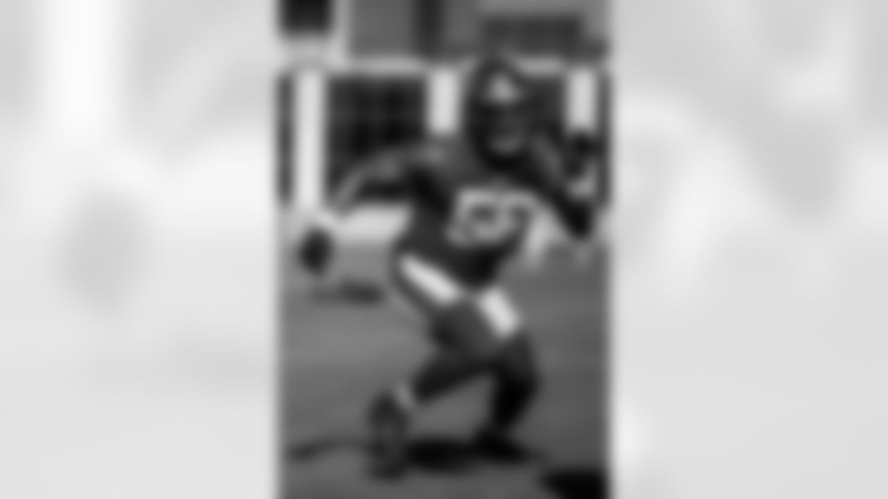 TAMPA, FL - December 24, 2025 - Outside Linebacker Benton Whitley #56 of the Tampa Bay Buccaneers during practice at AdventHealth Training Center. Photo By Kyle Zedaker/Tampa Bay Buccaneers