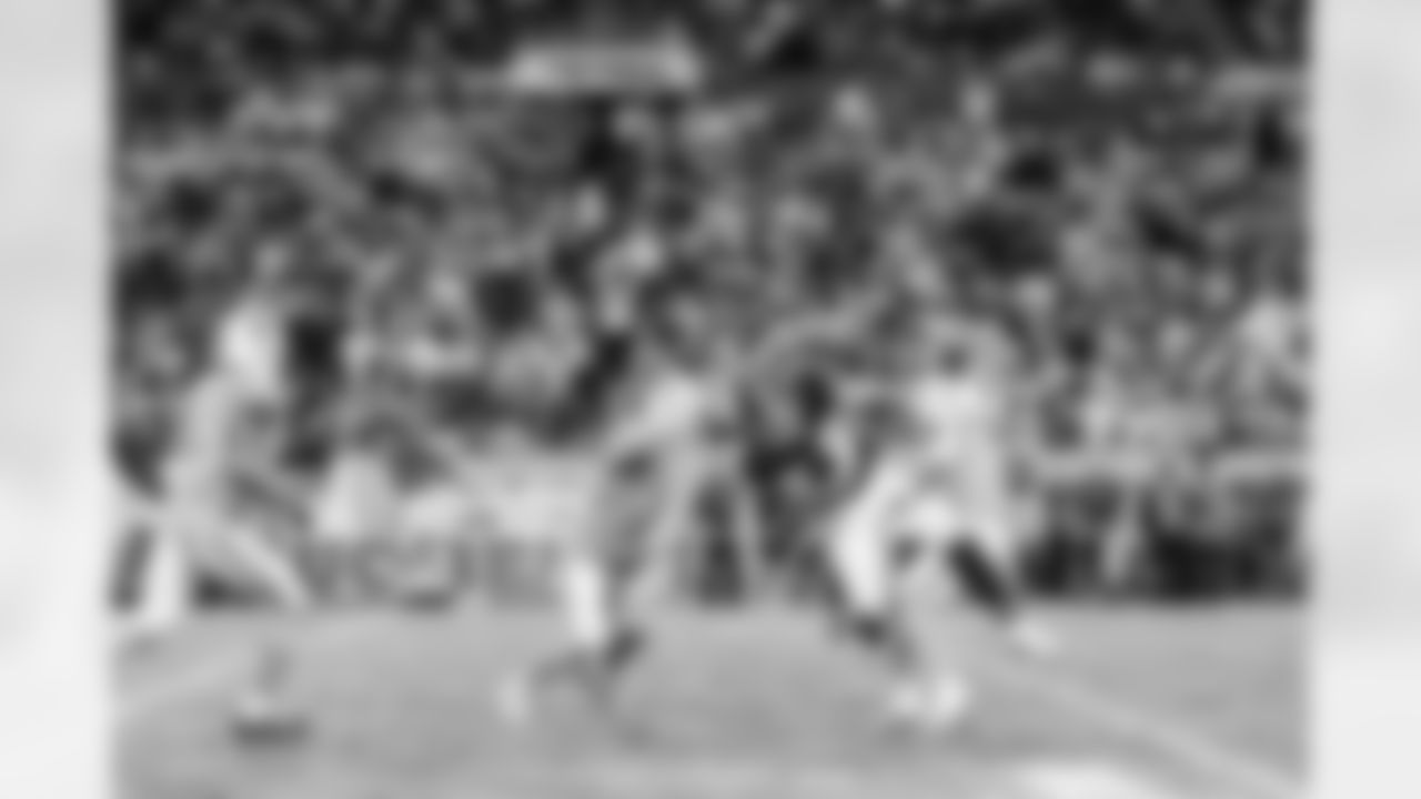 TAMPA, FL - December 11, 2025 - The Tampa Bay Buccaneers and Atlanta Falcons during a regular season game at Raymond James Stadium. The Bucs lost the game, 29-28. Photo By Tori Richman/Tampa Bay Buccaneers