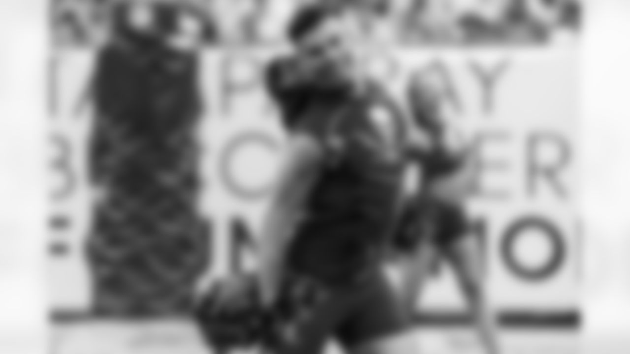 TAMPA, FL - December 07, 2025 - The Tampa Bay Buccaneers and New Orleans Saints during a regular season game at Raymond James Stadium. The Bucs lost the game, 24-20. Photo By Tori Richman/Tampa Bay Buccaneers