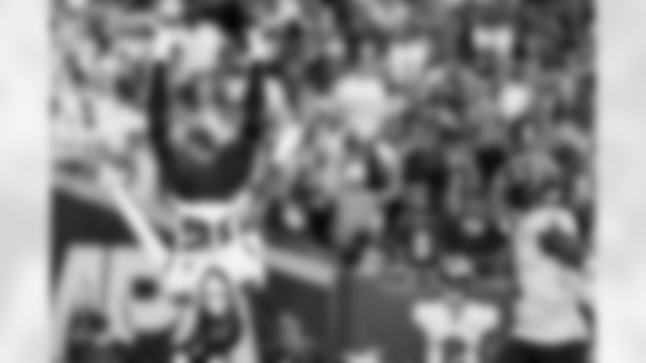 TAMPA, FL - November 09, 2025 - Wide Receiver Tez Johnson #15 of the Tampa Bay Buccaneers celebrates a touchdown during the game between the New England Patriots and Tampa Bay Buccaneers. The Bucs lost the game, 28-23. Photo By Kyle Zedaker/Tampa Bay Buccaneers