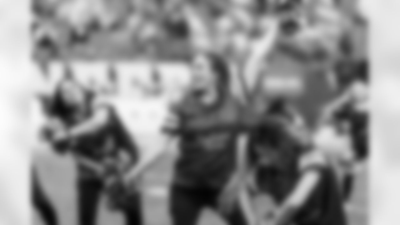 TAMPA, FL - December 07, 2025 - The Tampa Bay Buccaneers and New Orleans Saints during a regular season game at Raymond James Stadium. The Bucs lost the game, 24-20. Photo By Tori Richman/Tampa Bay Buccaneers