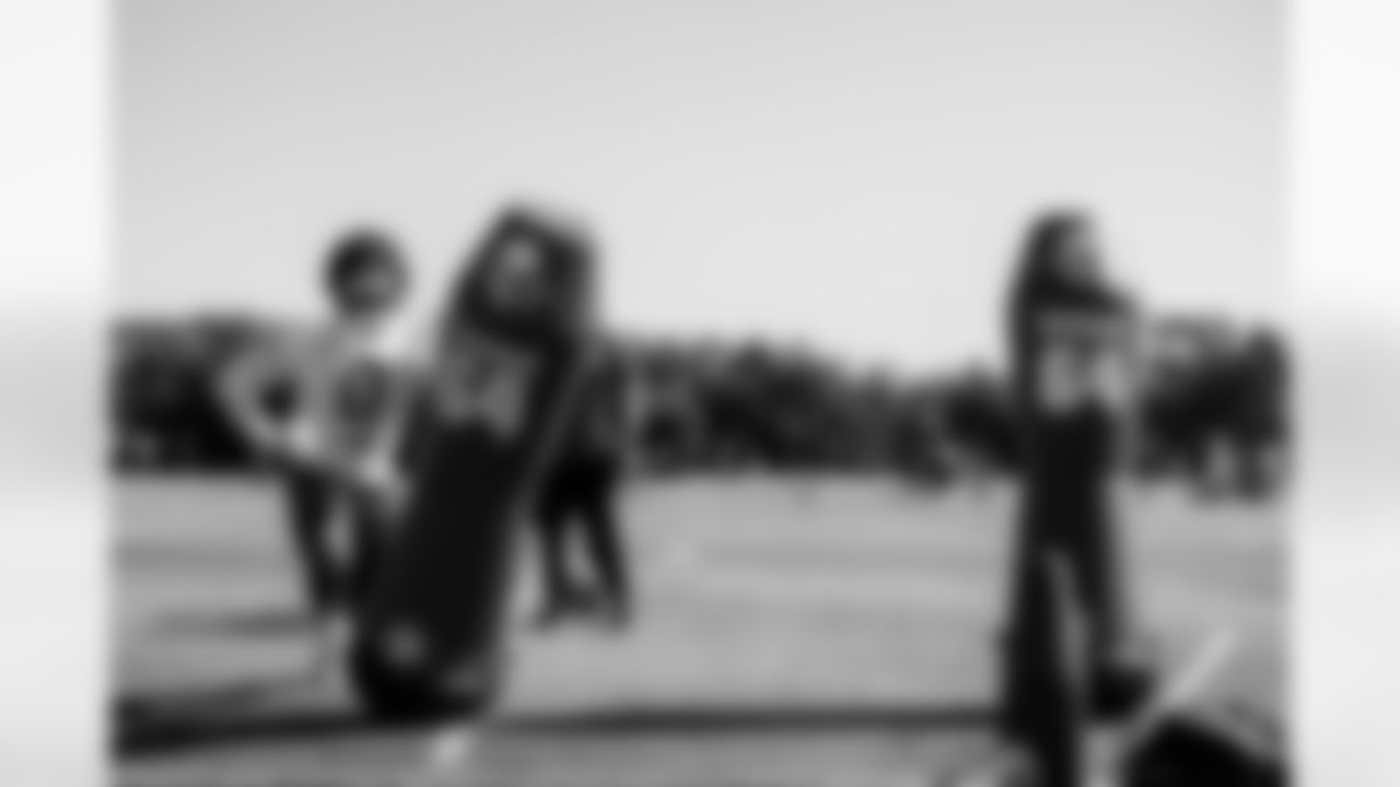 TAMPA, FL - November 20, 2025 - Outside Linebacker Yaya Diaby #0 of the Tampa Bay Buccaneers during practice at AdventHealth Training Center. Photo By Tori Richman/Tampa Bay Buccaneers