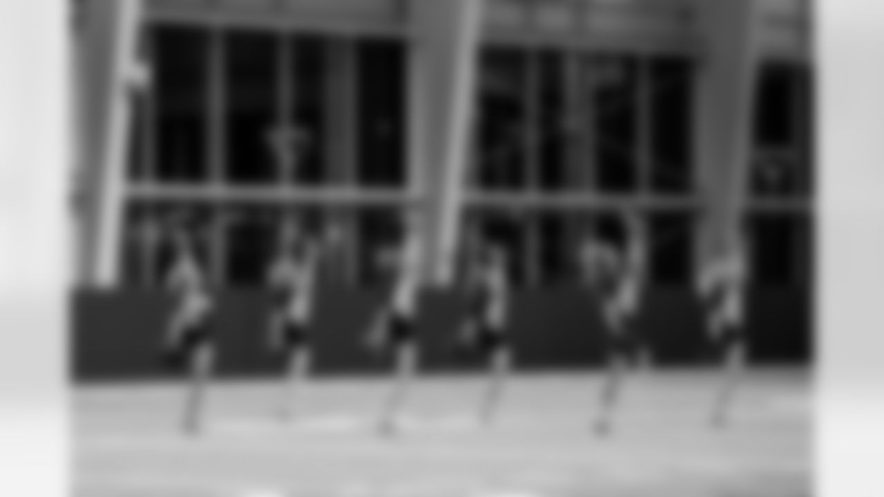 TAMPA, FL - December 04, 2025 - Tampa Bay Buccaneers Cheerleaders field rehearsal at AdventHealth Training Center. Photo By Tori Richman/Tampa Bay Buccaneers