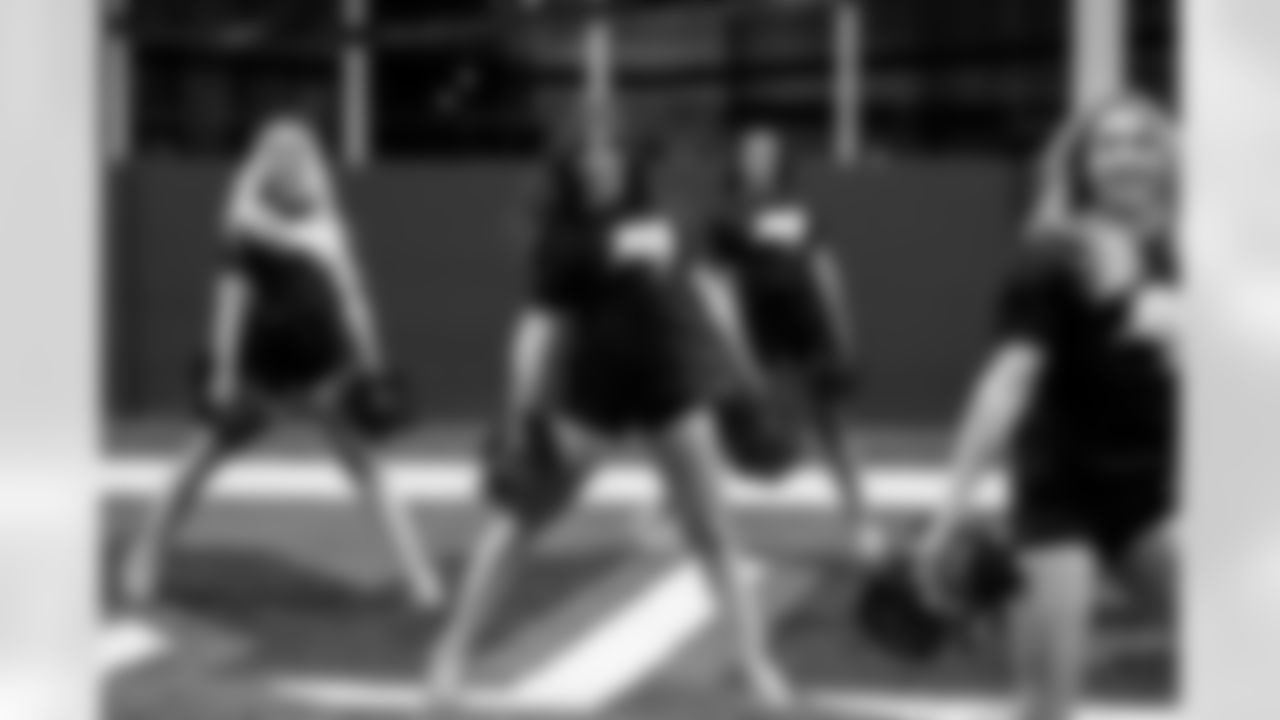 TAMPA, FL - December 04, 2025 - Tampa Bay Buccaneers Cheerleaders field rehearsal at AdventHealth Training Center. Photo By Tori Richman/Tampa Bay Buccaneers