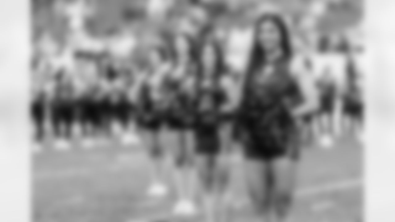 TAMPA, FL - December 07, 2025 - The Tampa Bay Buccaneers and New Orleans Saints during a regular season game at Raymond James Stadium. The Bucs lost the game, 24-20. Photo By Tori Richman/Tampa Bay Buccaneers