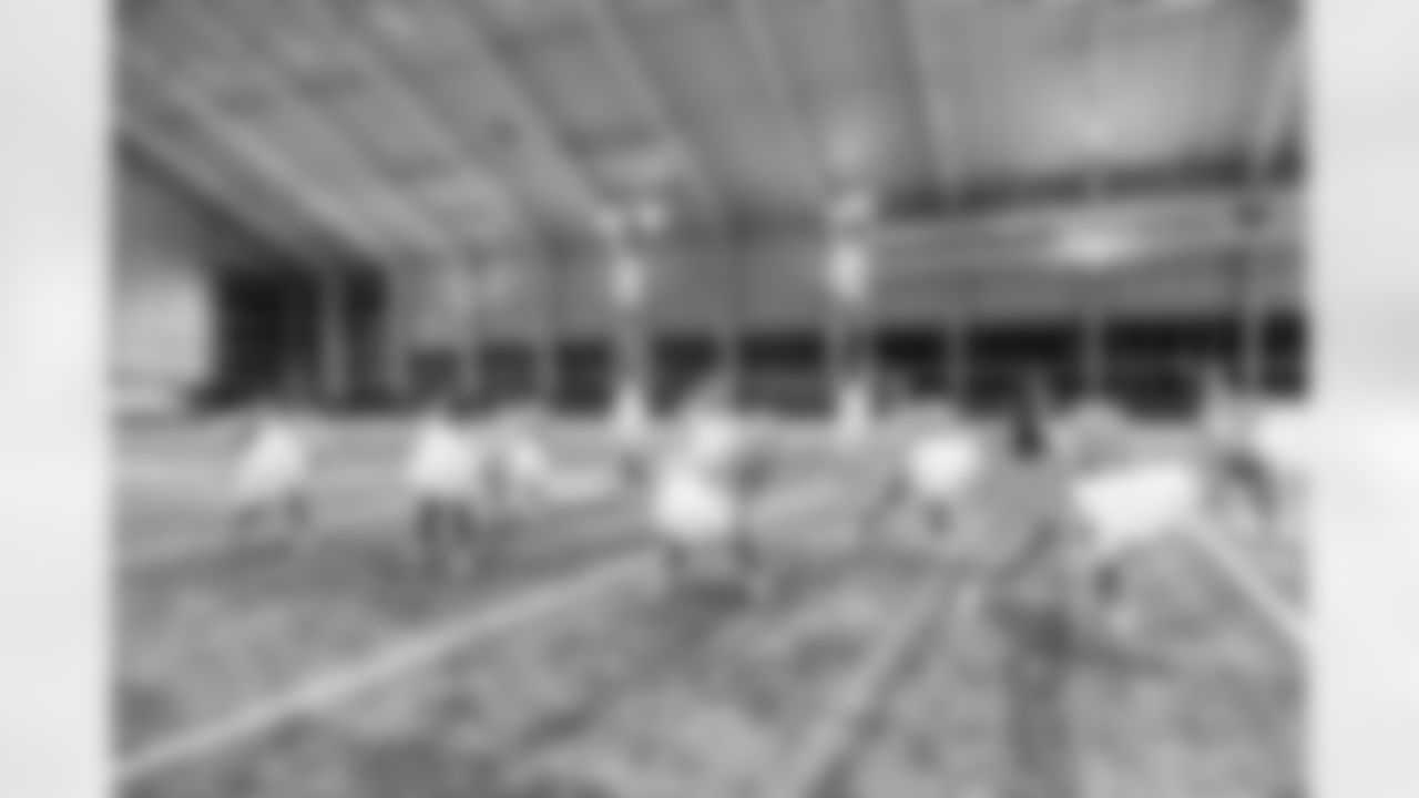 TAMPA, FL - December 09, 2025 - Tampa Bay Buccaneers Cheerleaders during Field Rehearsal at AdventHealth Training Center. Photo By Tori Richman/Tampa Bay Buccaneers