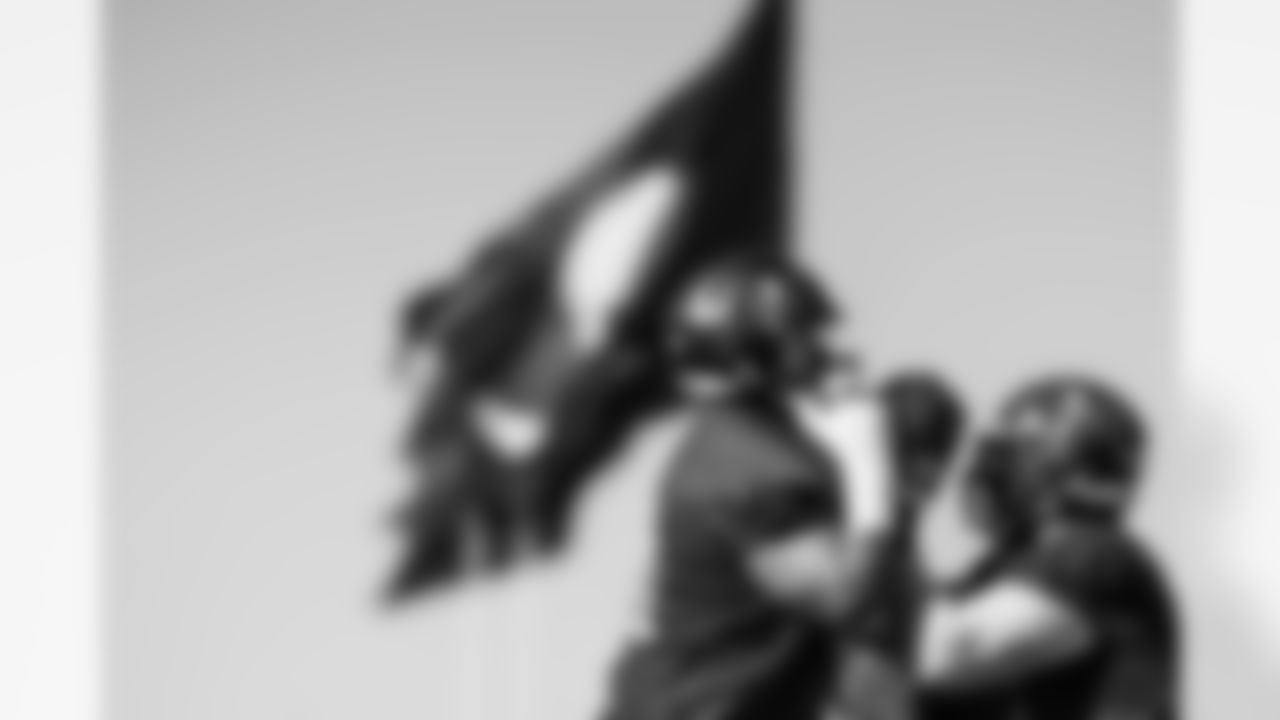 TAMPA, FL - December 31, 2025 - Week 18 Practice at AdventHealth Training Center. Photo By Tori Richman/Tampa Bay Buccaneers