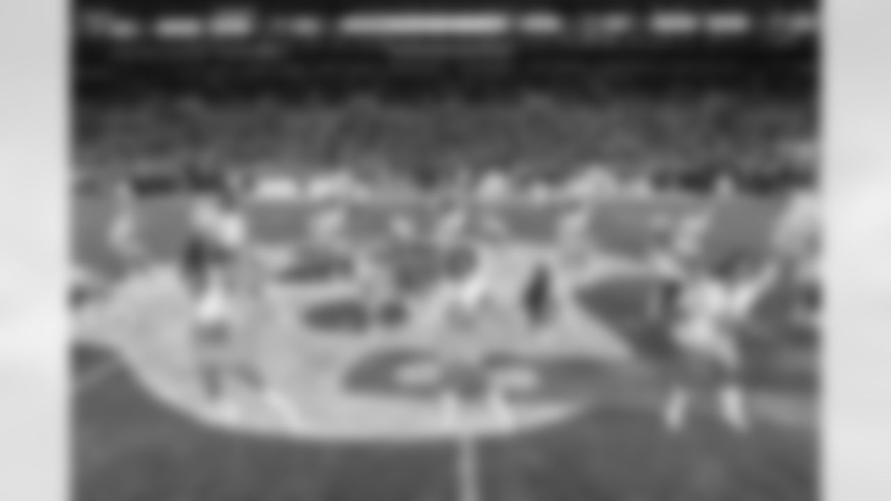 TAMPA, FL - December 11, 2025 - The Tampa Bay Buccaneers and Atlanta Falcons during a regular season game at Raymond James Stadium. The Bucs lost the game, 29-28. Photo By Mike Carlson/Tampa Bay Buccaneers