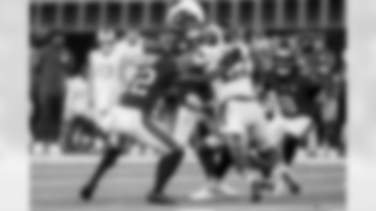 INGLEWOOD, CA - November 23, 2025 - Cornerback Kindle Vildor #22 and Safety Antoine Winfield Jr. #31 of the Tampa Bay Buccaneers during the game between the Tampa Bay Buccaneers and Los Angeles Rams. The Bucs lost the game, 34-7. Photo By Tori Richman/Tampa Bay Buccaneers