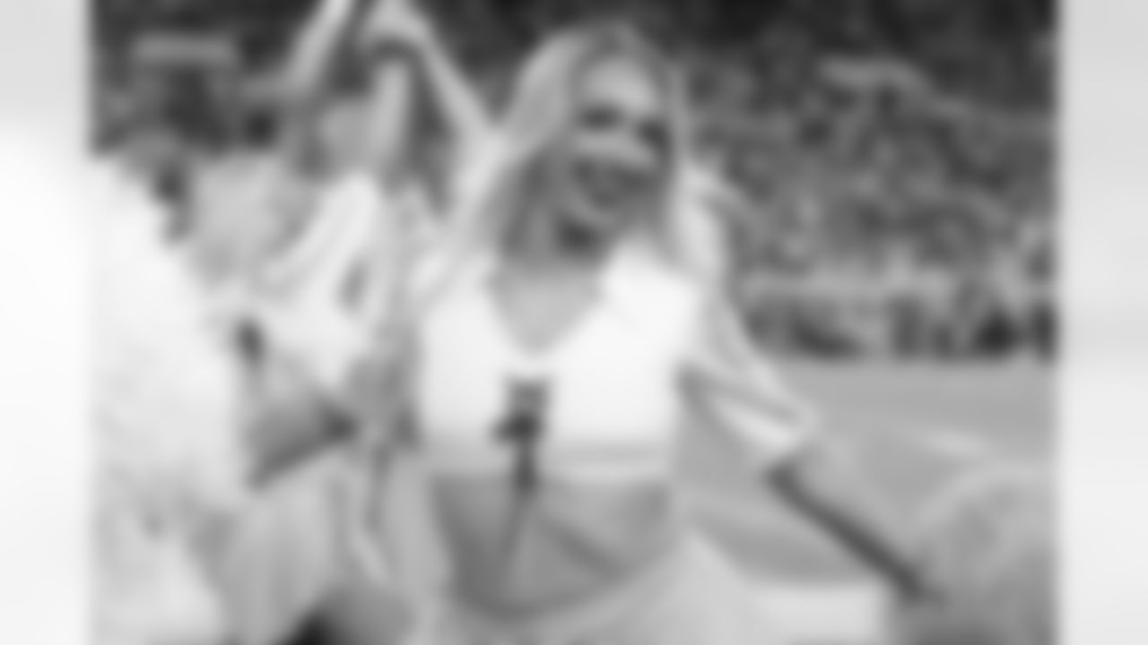 TAMPA, FL - December 11, 2025 - The Tampa Bay Buccaneers and Atlanta Falcons during a regular season game at Raymond James Stadium. The Bucs lost the game, 29-28. Photo By Doug DeFelice/Tampa Bay Buccaneers