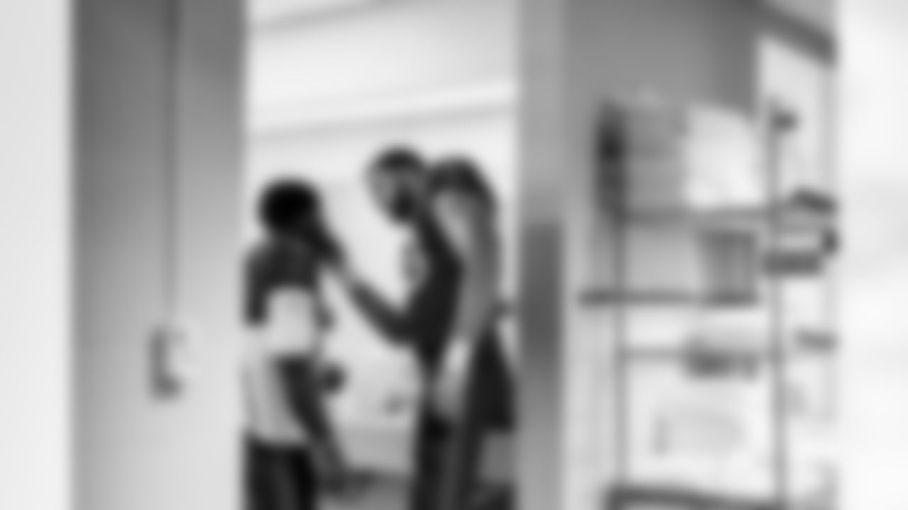 TAMPA, FL - December 07, 2025 - The Tampa Bay Buccaneers and New Orleans Saints during a regular season game at Raymond James Stadium. The Bucs lost the game, 24-20. Photo By Tori Richman/Tampa Bay Buccaneers