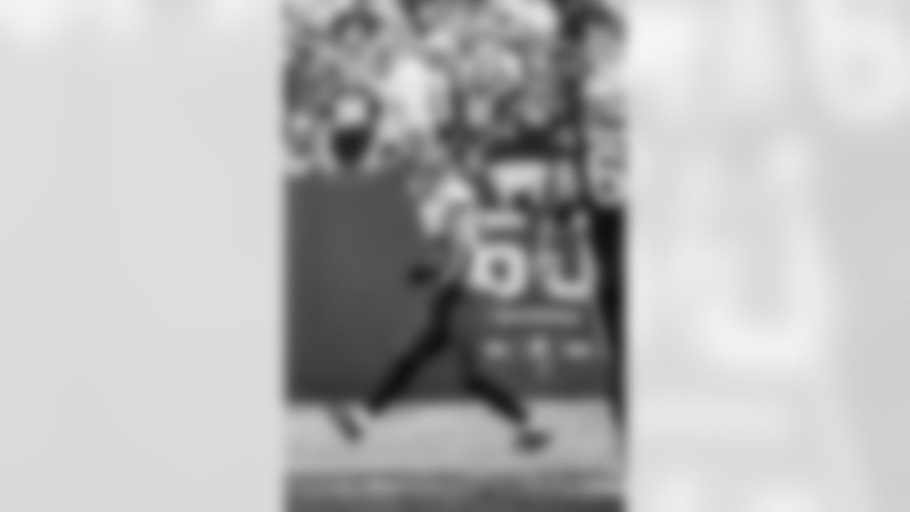 TAMPA, FL - November 09, 2025 - Cornerback Zyon McCollum #27 of the Tampa Bay Buccaneers during the game between the New England Patriots and Tampa Bay Buccaneers. The Bucs lost the game, 28-23. Photo By Tori Richman/Tampa Bay Buccaneers