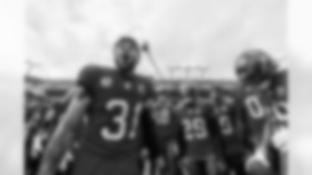 TAMPA, FL - December 07, 2025 - The Tampa Bay Buccaneers and New Orleans Saints during a regular season game at Raymond James Stadium. The Bucs lost the game, 24-20. Photo By Doug DeFelice/Tampa Bay Buccaneers