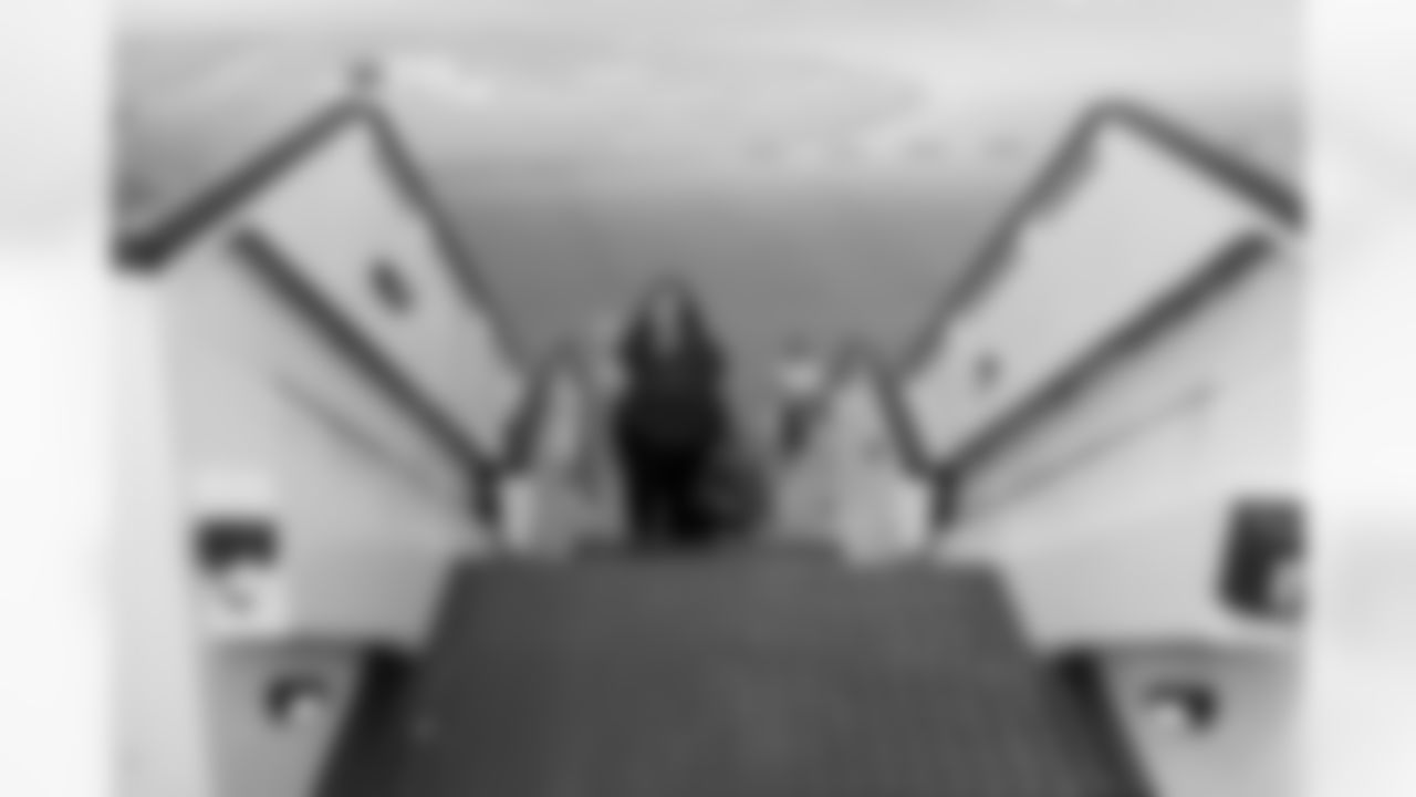 ATLANTA, GA - September 06, 2025 - Luxury Suite Excursion departs for the game between the Tampa Bay Buccaneers and Atlanta Falcons. The Bucs won the game, 23-20. Photo By Doug DeFelice/Tampa Bay Buccaneers