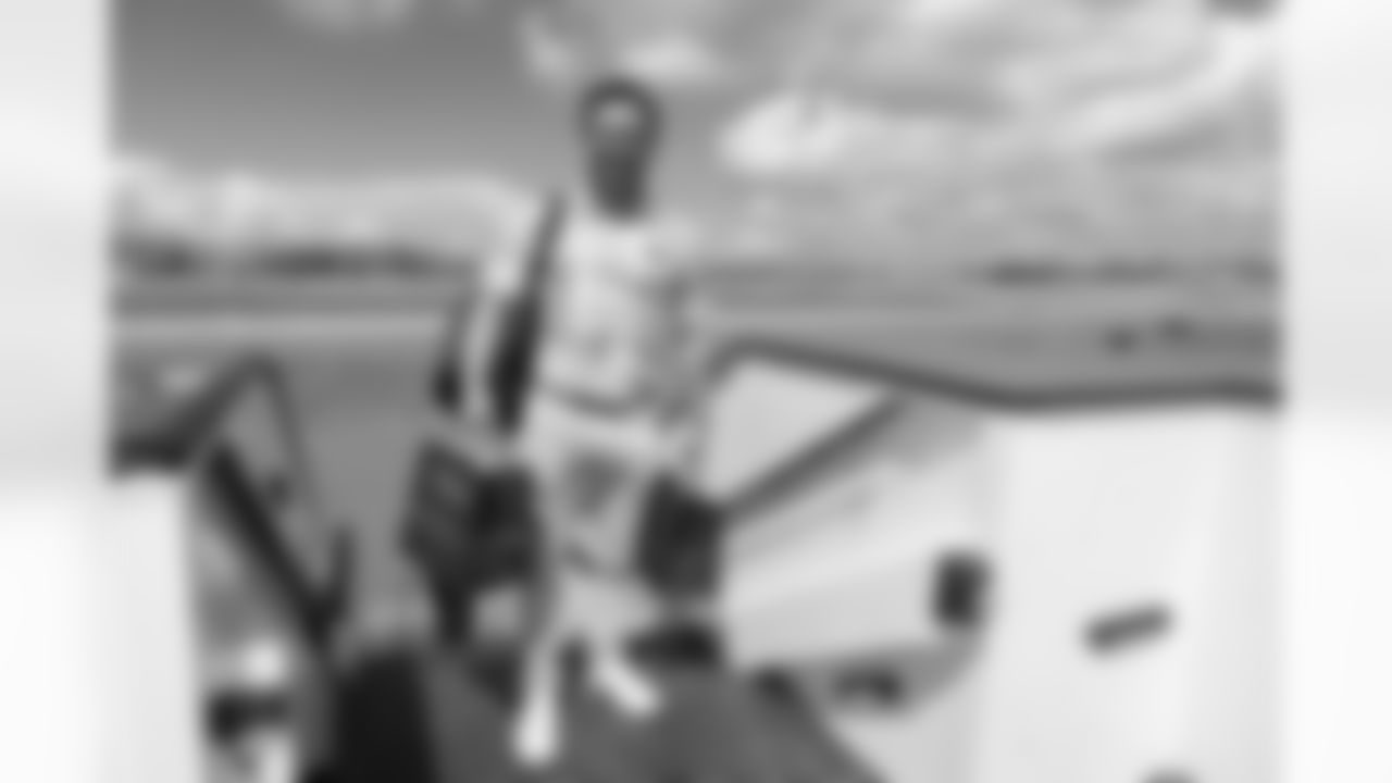 ATLANTA, GA - September 06, 2025 - Luxury Suite Excursion departs for the game between the Tampa Bay Buccaneers and Atlanta Falcons. The Bucs won the game, 23-20. Photo By Doug DeFelice/Tampa Bay Buccaneers