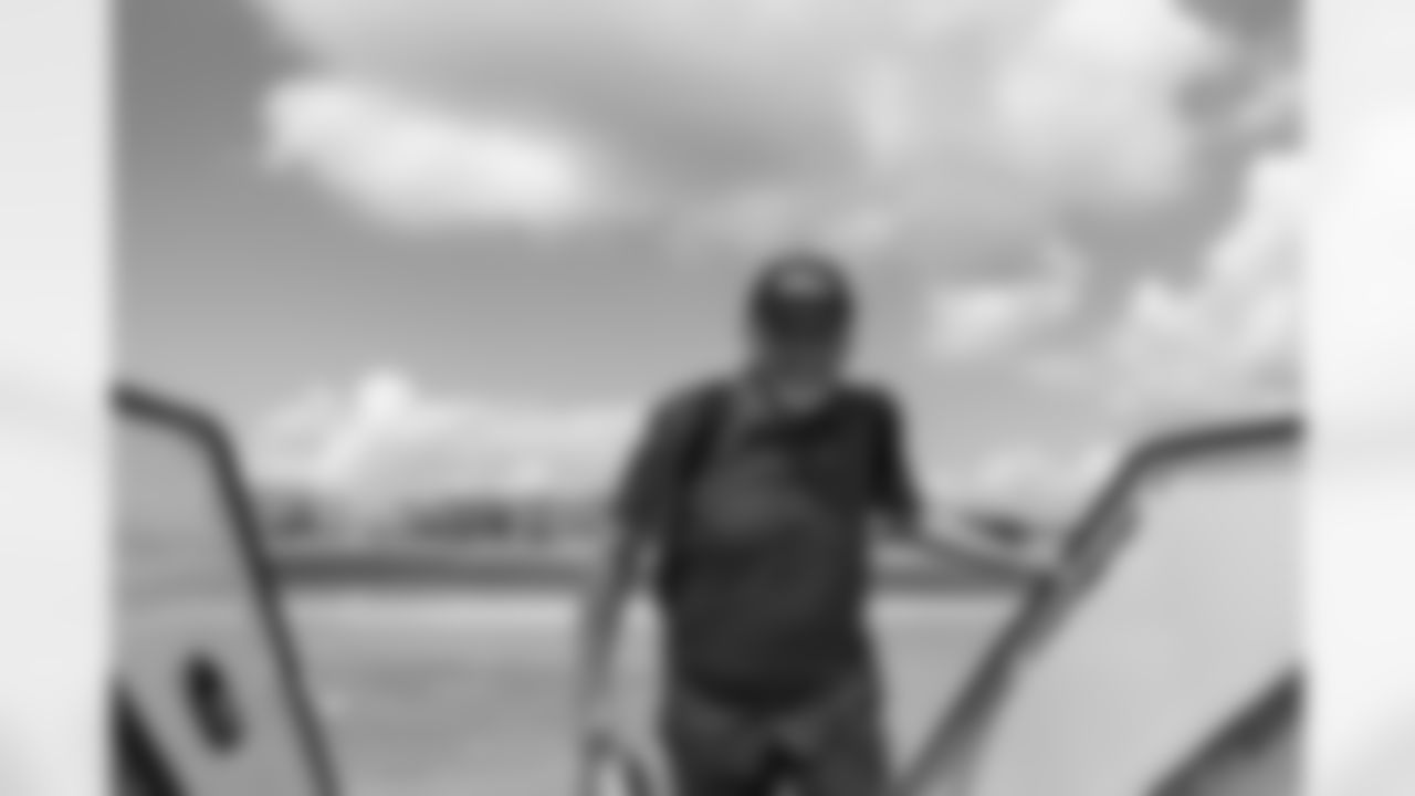 ATLANTA, GA - September 06, 2025 - Luxury Suite Excursion departs for the game between the Tampa Bay Buccaneers and Atlanta Falcons. The Bucs won the game, 23-20. Photo By Doug DeFelice/Tampa Bay Buccaneers