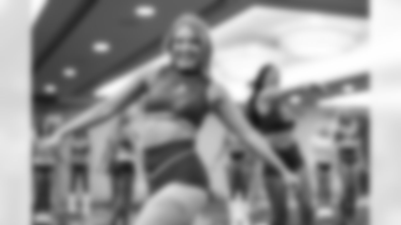 SAN FRANCISCO, CA - February 01, 2026 - Tampa Bay Buccaneers Pro Bowl Cheerleader Savannah during rehearsals. Photo By Tori Richman/Tampa Bay Buccaneers