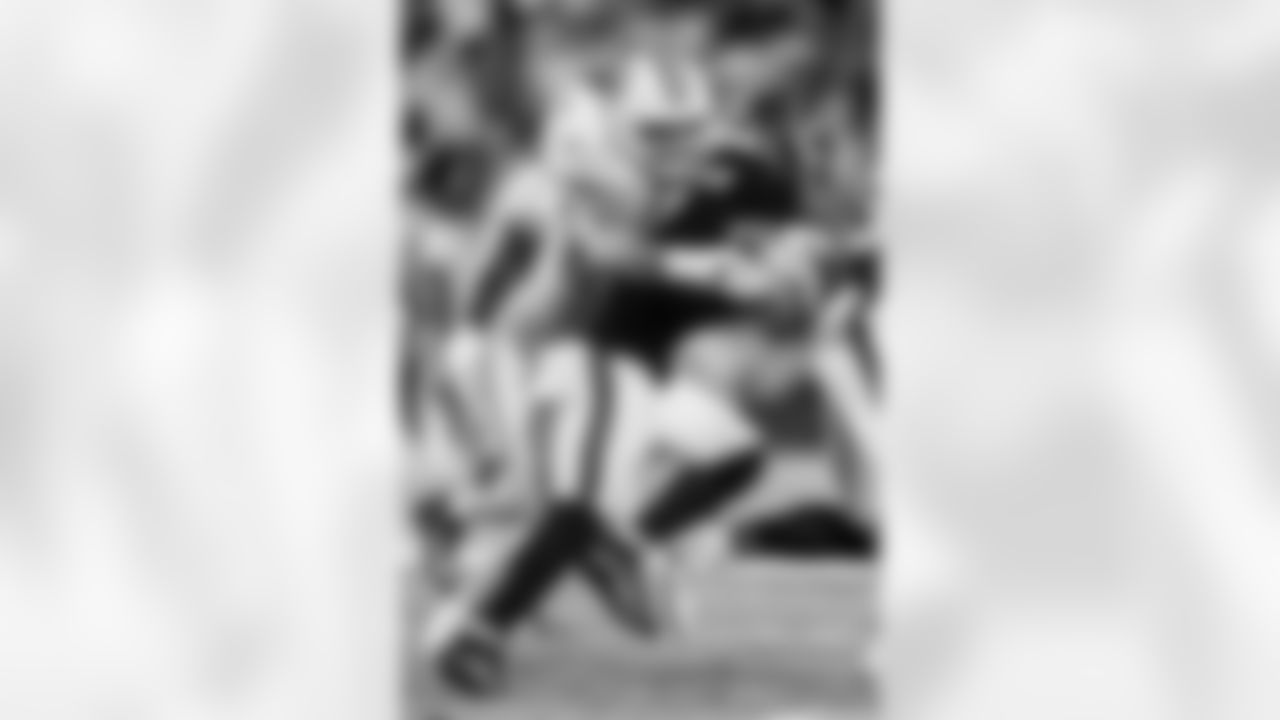 TAMPA, FL - December 11, 2025 - The Tampa Bay Buccaneers and Atlanta Falcons during a regular season game at Raymond James Stadium. The Bucs lost the game, 29-28. Photo By Tori Richman/Tampa Bay Buccaneers