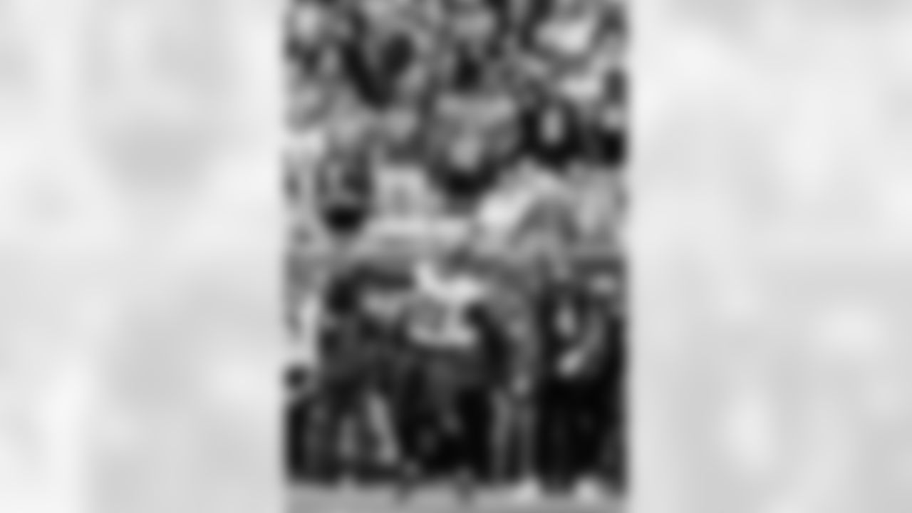 CHARLOTTE, NC - December 21, 2025 - Cornerback Benjamin Morrison #21 of the Tampa Bay Buccaneers during the game between the Tampa Bay Buccaneers and Carolina Panthers. The Bucs lost the game, 23-20. Photo By Kyle Zedaker/Tampa Bay Buccaneers