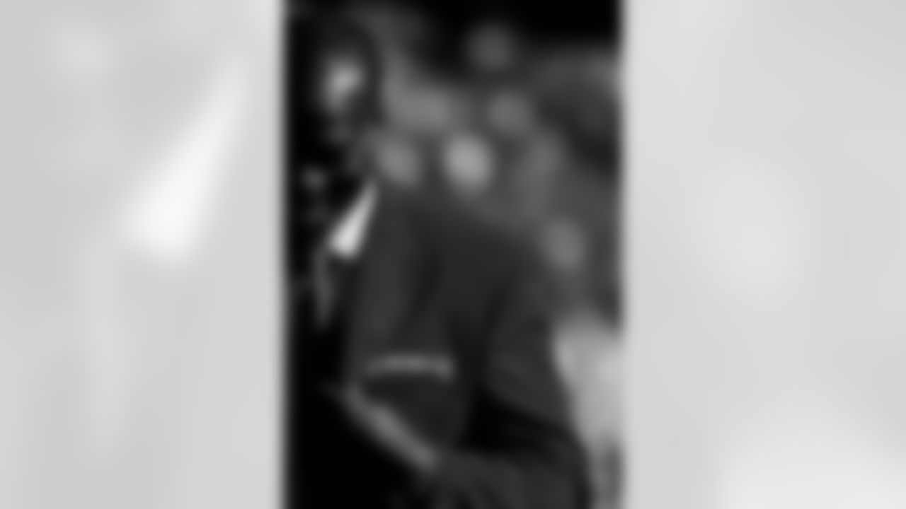 TAMPA, FL - November 30, 2025 - Buccaneers Legend Simeon Rice during Rice's Ring of Honor induction ceremony at halftime of the game between the Arizona Cardinals and Tampa Bay Buccaneers. The Bucs won the game, 20-17. Photo By Kyle Zedaker/Tampa Bay Buccaneers