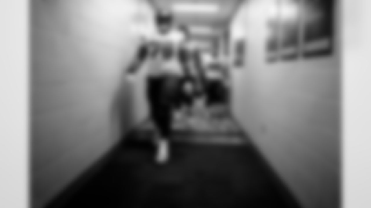 CHARLOTTE, NC - December 21, 2025 - Tackle Tristan Wirfs #78 of the Tampa Bay Buccaneers before the game between the Tampa Bay Buccaneers and Carolina Panthers. The Bucs lost the game, 23-20. Photo By Kyle Zedaker/Tampa Bay Buccaneers