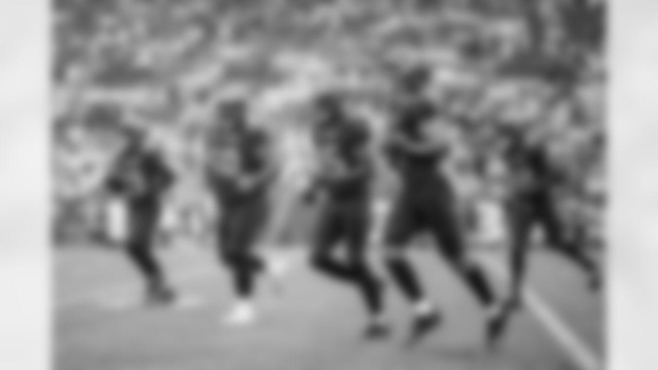 TAMPA, FL - December 07, 2025 - The Tampa Bay Buccaneers and New Orleans Saints play a regular season game at Raymond James Stadium. The Bucs lost the game, 24-20. Photo By Kyle Zedaker/Tampa Bay Buccaneers