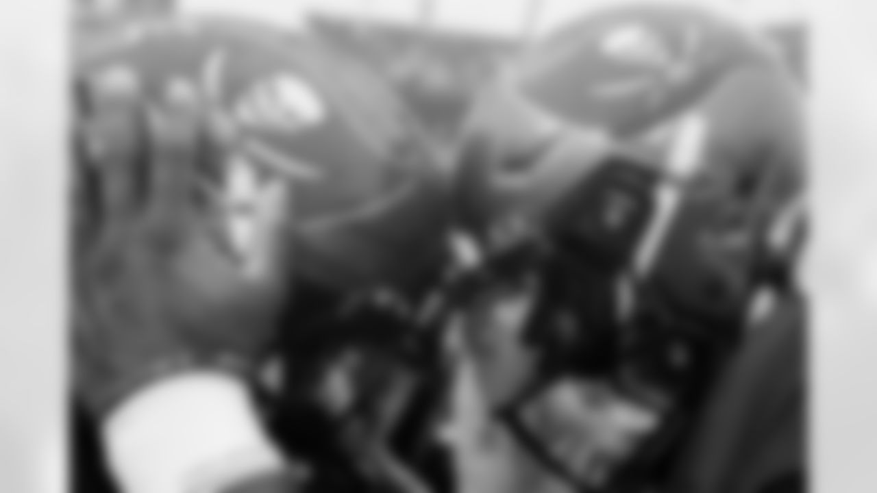 TAMPA, FL - January 03, 2026 - The Carolina Panthers and Tampa Bay Buccaneers play a regular season game at Raymond James Stadium. The Bucs won the game, 16-14. Photo By Doug DeFelice/Tampa Bay Buccaneers