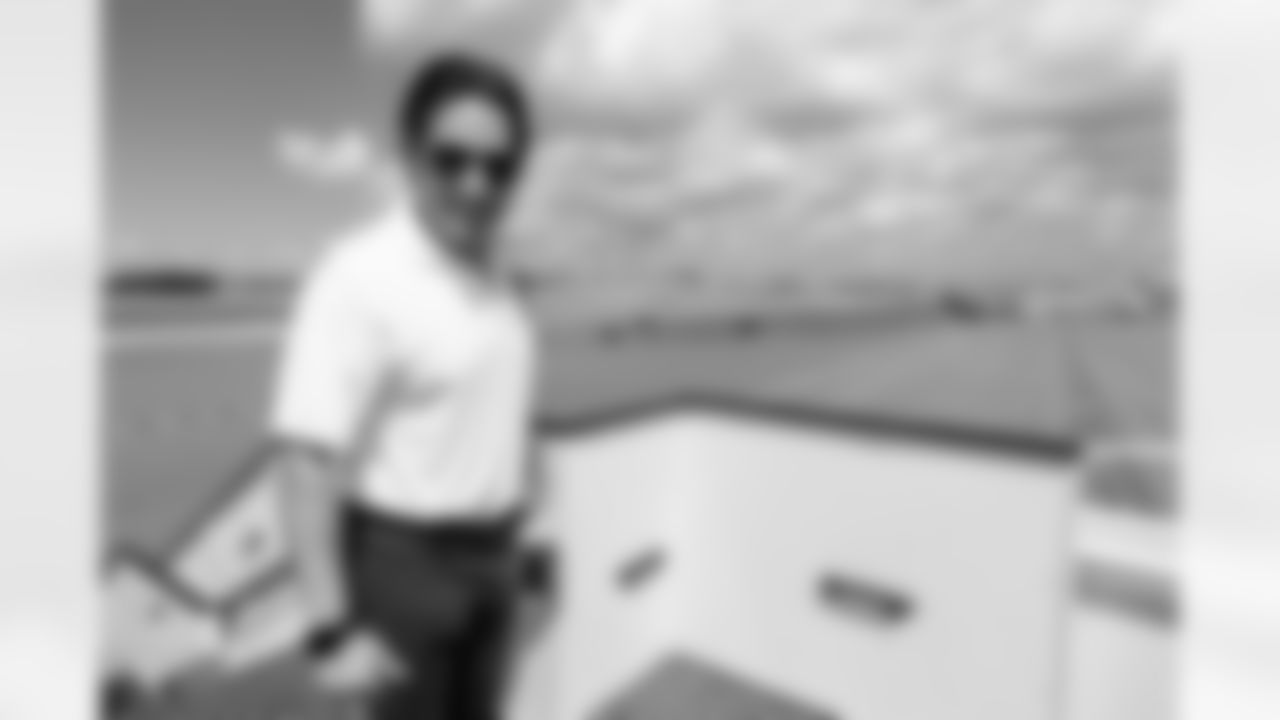 ATLANTA, GA - September 06, 2025 - Luxury Suite Excursion departs for the game between the Tampa Bay Buccaneers and Atlanta Falcons. The Bucs won the game, 23-20. Photo By Doug DeFelice/Tampa Bay Buccaneers