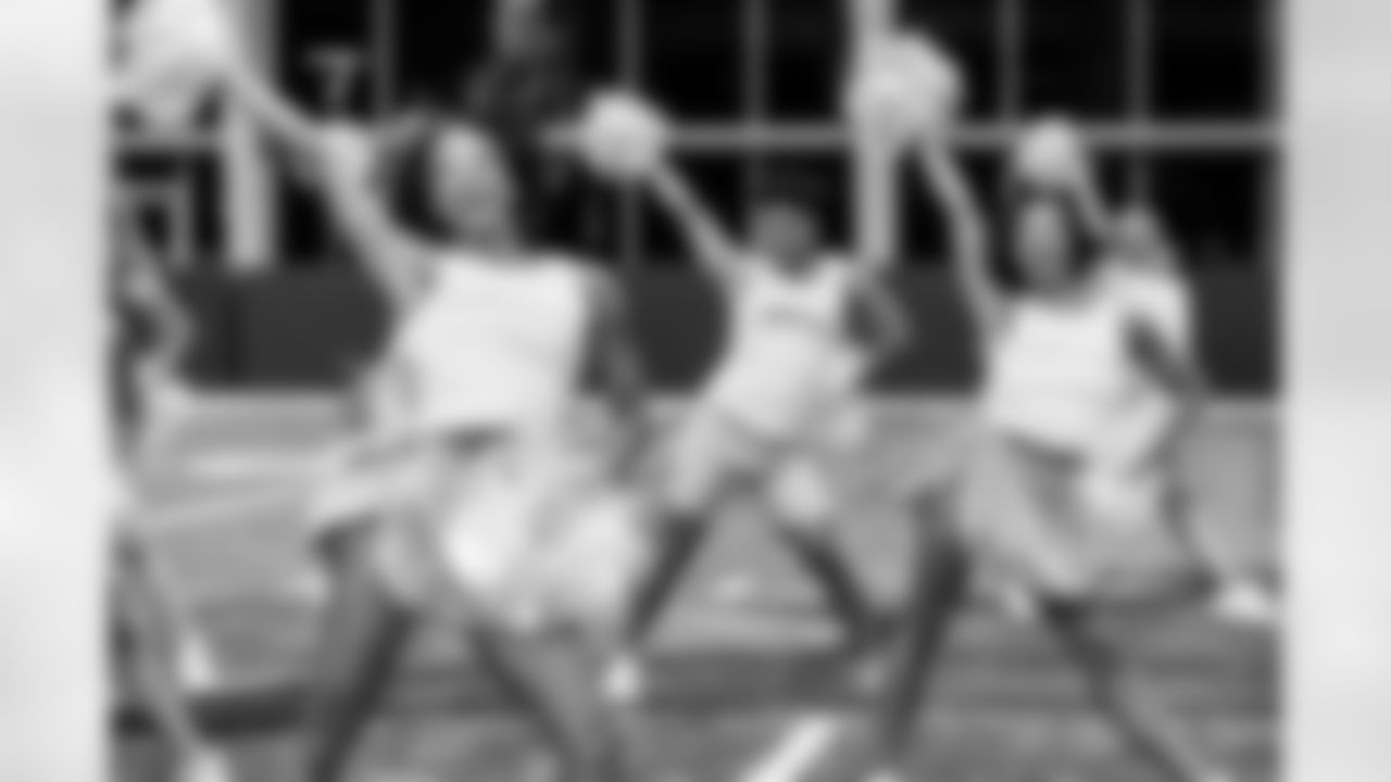 TAMPA, FL - December 09, 2025 - Tampa Bay Buccaneers Cheerleaders during Field Rehearsal at AdventHealth Training Center. Photo By Tori Richman/Tampa Bay Buccaneers