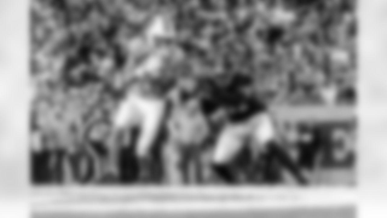 TAMPA, FL - December 11, 2025 - The Tampa Bay Buccaneers and Atlanta Falcons during a regular season game at Raymond James Stadium. The Bucs lost the game, 29-28. Photo By Mike Carlson/Tampa Bay Buccaneers