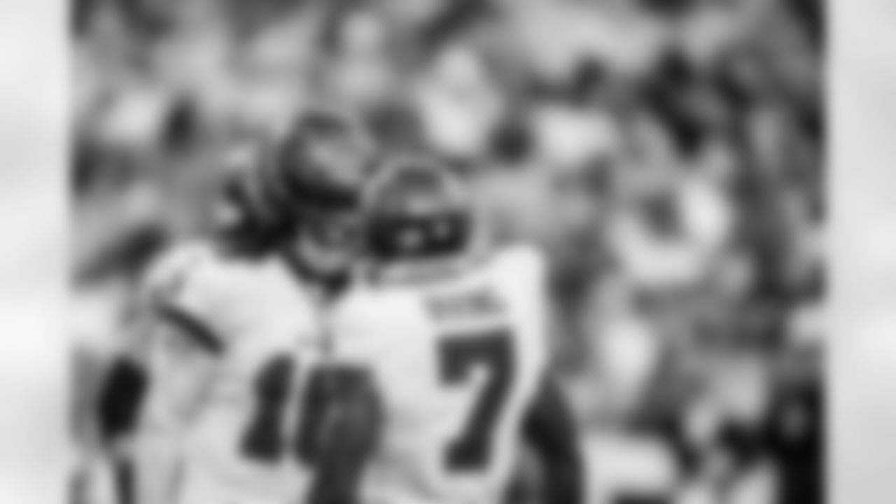 PITTSBURGH, PA - August 16, 2025 - Quarterback Teddy Bridgewater #16 and Running Back Bucky Irving #7 of the Tampa Bay Buccaneers during the preseason game between the Tampa Bay Buccaneers and Pittsburgh Steelers. The Bucs won the game, 17-14. Photo By Tori Richman/Tampa Bay Buccaneers