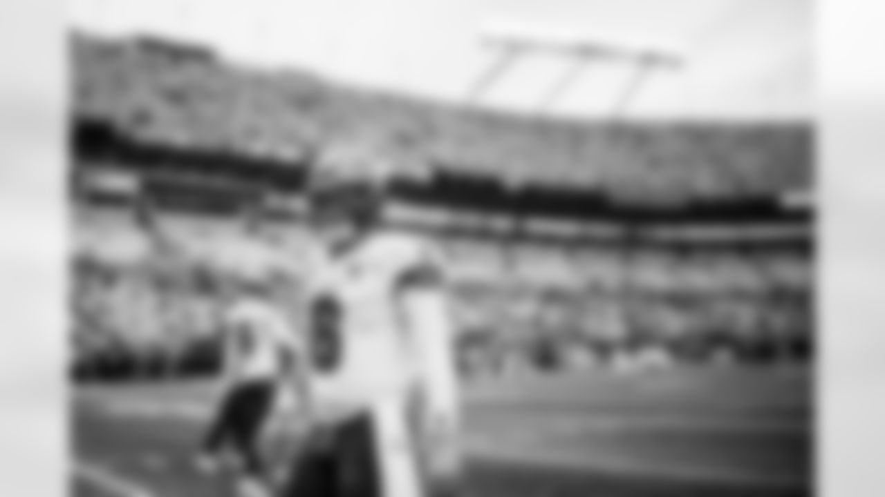 CHARLOTTE, NC - December 21, 2025 - Quarterback Baker Mayfield #6 of the Tampa Bay Buccaneers before the game between the Tampa Bay Buccaneers and Carolina Panthers. The Bucs lost the game, 23-20. Photo By Tori Richman/Tampa Bay Buccaneers