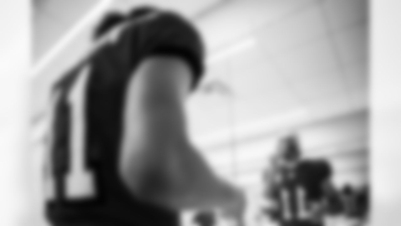 TAMPA, FL - January 03, 2026 - The Carolina Panthers and Tampa Bay Buccaneers play a regular season game at Raymond James Stadium. The Bucs won the game, 16-14. Photo By Kyle Zedaker/Tampa Bay Buccaneers