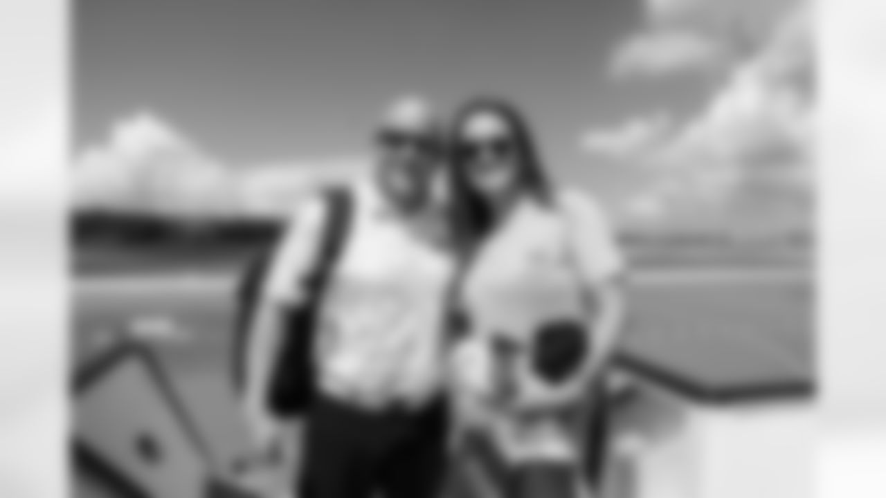 ATLANTA, GA - September 06, 2025 - Luxury Suite Excursion departs for the game between the Tampa Bay Buccaneers and Atlanta Falcons. The Bucs won the game, 23-20. Photo By Doug DeFelice/Tampa Bay Buccaneers