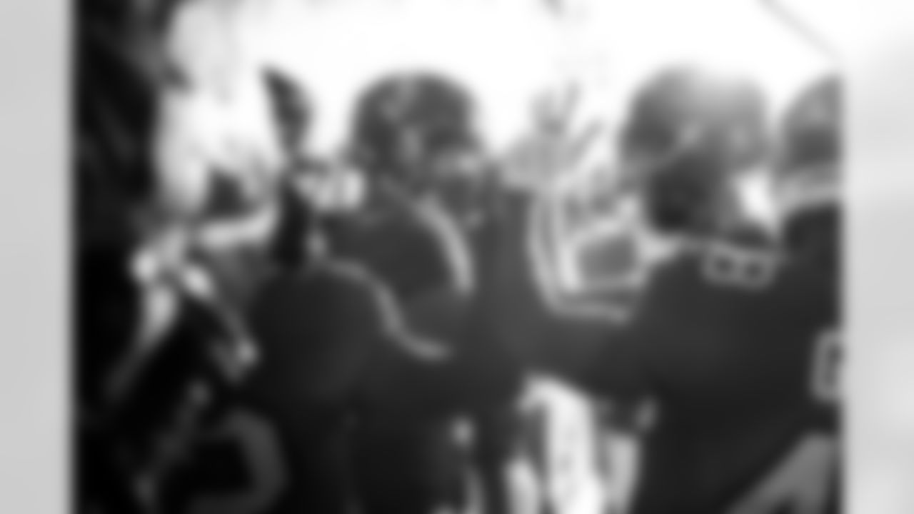 TAMPA, FL - January 03, 2026 - The Carolina Panthers and Tampa Bay Buccaneers play a regular season game at Raymond James Stadium. The Bucs won the game, 16-14. Photo By Kyle Zedaker/Tampa Bay Buccaneers