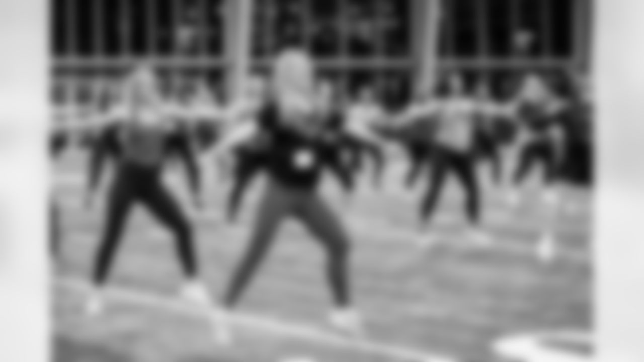 TAMPA, FL - November 19, 2025 - Tampa Bay Buccaneers Cheerleaders and Alumni during Field Rehearsal at AdventHealth Training Center. Photo By Tori Richman/Tampa Bay Buccaneers