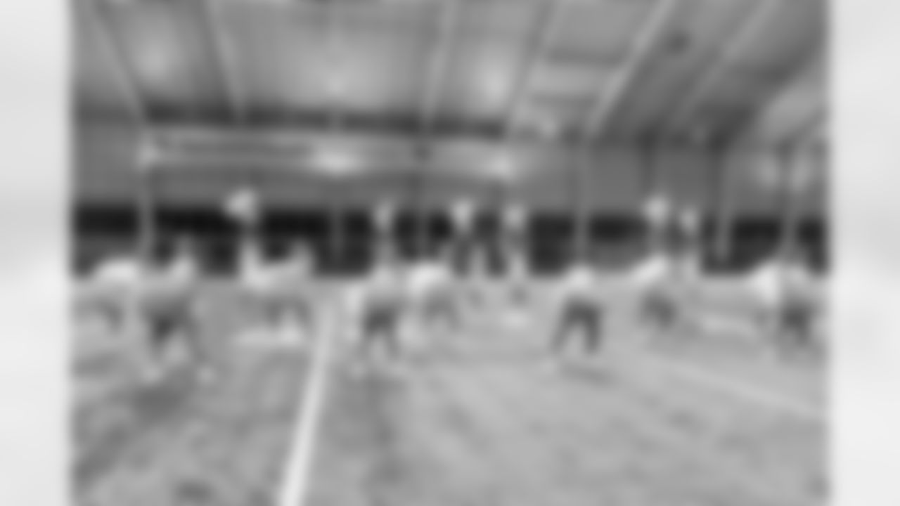 TAMPA, FL - December 09, 2025 - Tampa Bay Buccaneers Cheerleaders during Field Rehearsal at AdventHealth Training Center. Photo By Tori Richman/Tampa Bay Buccaneers