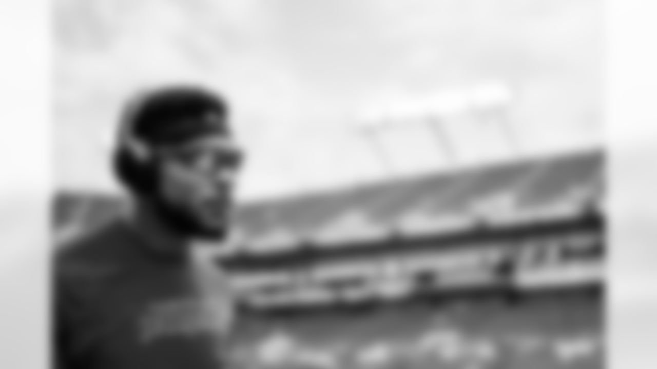 TAMPA, FL - December 07, 2025 - The Tampa Bay Buccaneers and New Orleans Saints play a regular season game at Raymond James Stadium. The Bucs lost the game, 24-20. Photo By Kyle Zedaker/Tampa Bay Buccaneers