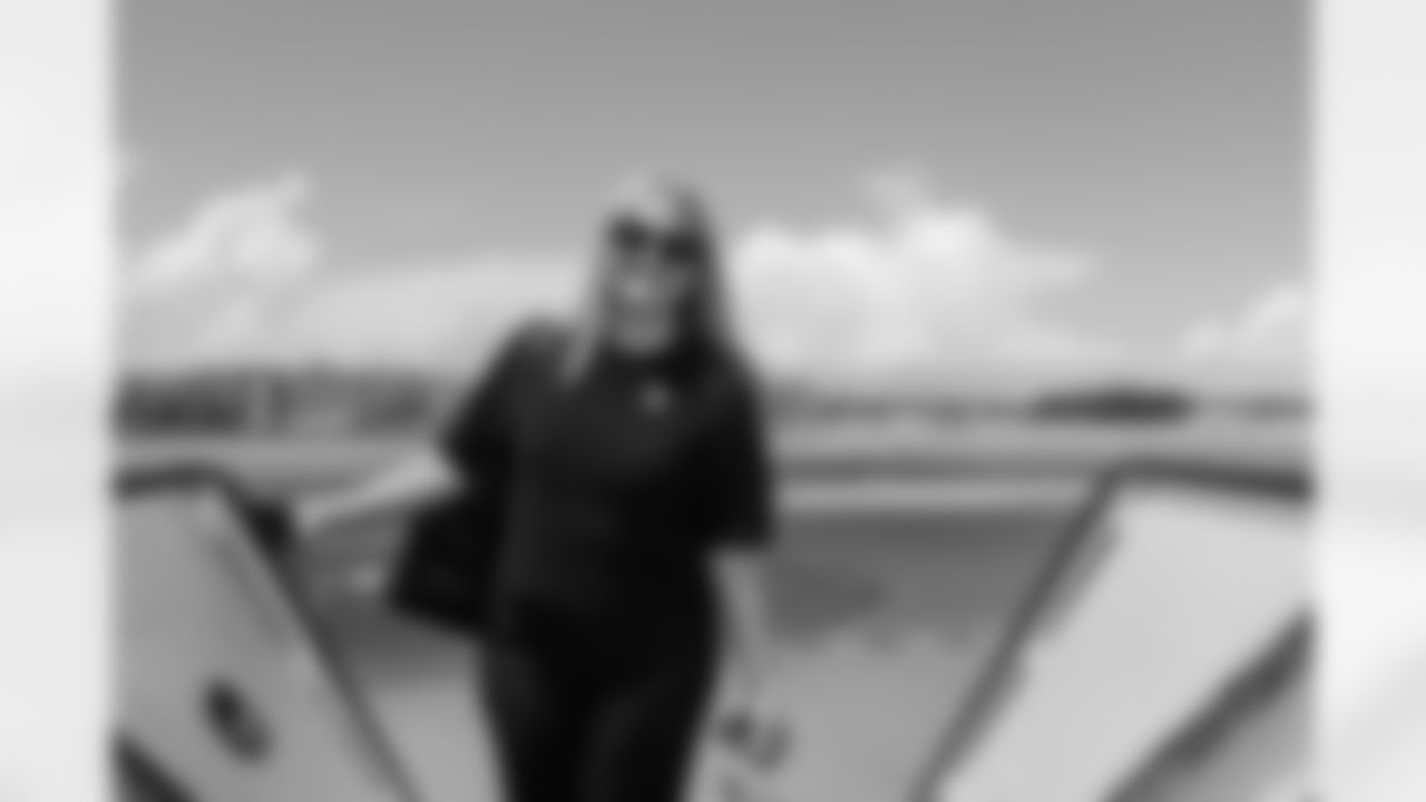 ATLANTA, GA - September 06, 2025 - Luxury Suite Excursion departs for the game between the Tampa Bay Buccaneers and Atlanta Falcons. The Bucs won the game, 23-20. Photo By Doug DeFelice/Tampa Bay Buccaneers