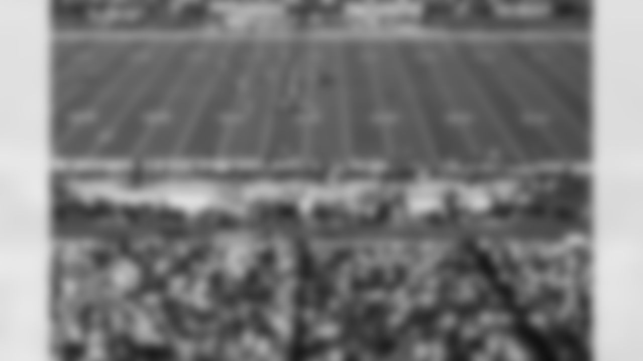 TAMPA, FL - November 30, 2025 - A general view from the 300 level during the game between the Arizona Cardinals and Tampa Bay Buccaneers. The Bucs won the game, 20-17. Photo By Mike Carlson/Tampa Bay Buccaneers