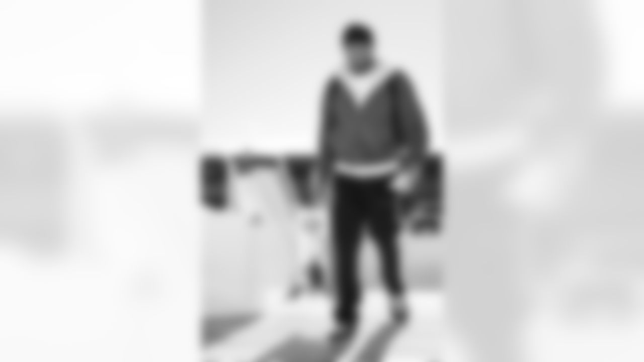 TAMPA, FL - December 20, 2025 - The Tampa Bay Buccaneers depart before the Week 16 game against the Carolina Panthers. Photo By Tori Richman/Tampa Bay Buccaneers