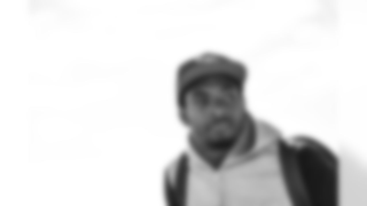 TAMPA, FL - November 22, 2025 - Safety Christian Izien #29 of the Tampa Bay Buccaneers departs before the game against the Los Angeles Rams. Photo By Tori Richman/Tampa Bay Buccaneers