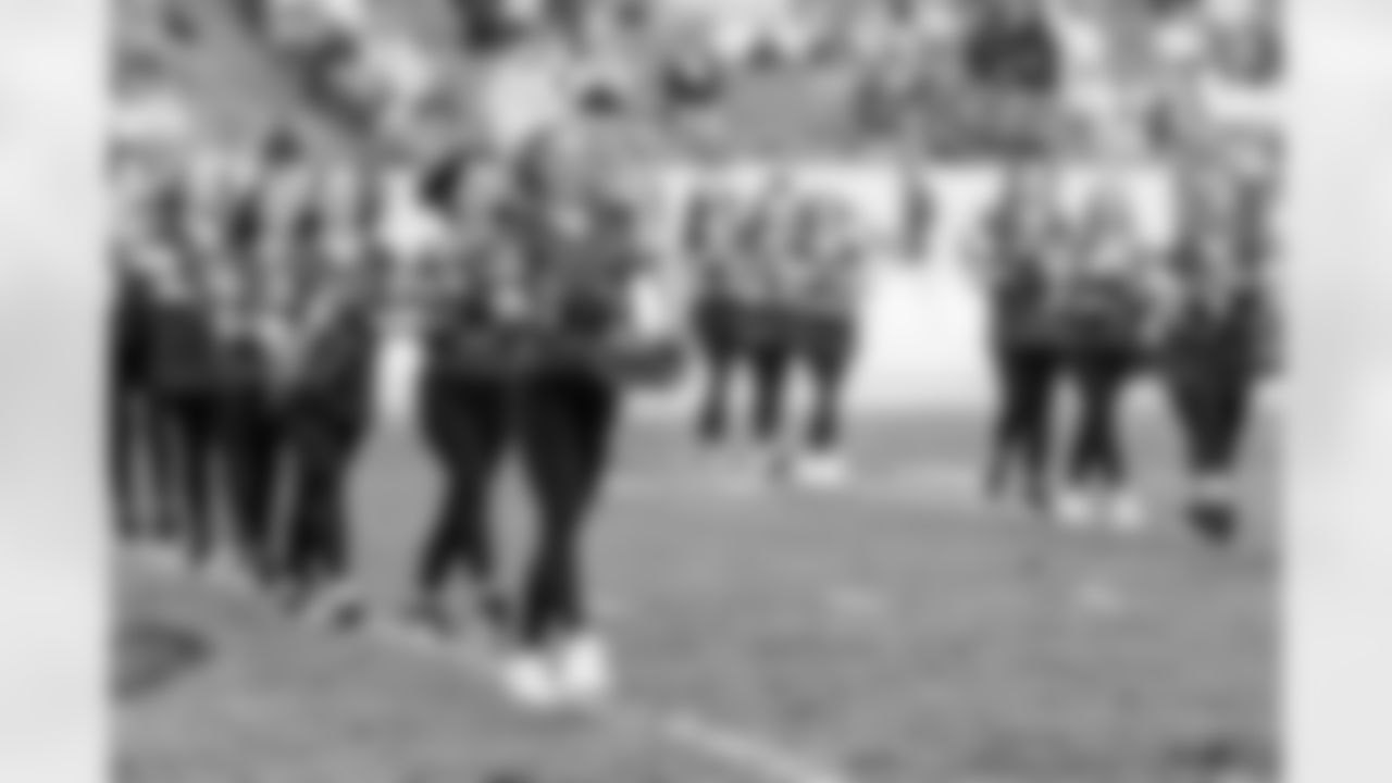 TAMPA, FL - December 07, 2025 - The Tampa Bay Buccaneers and New Orleans Saints during a regular season game at Raymond James Stadium. The Bucs lost the game, 24-20. Photo By Tori Richman/Tampa Bay Buccaneers