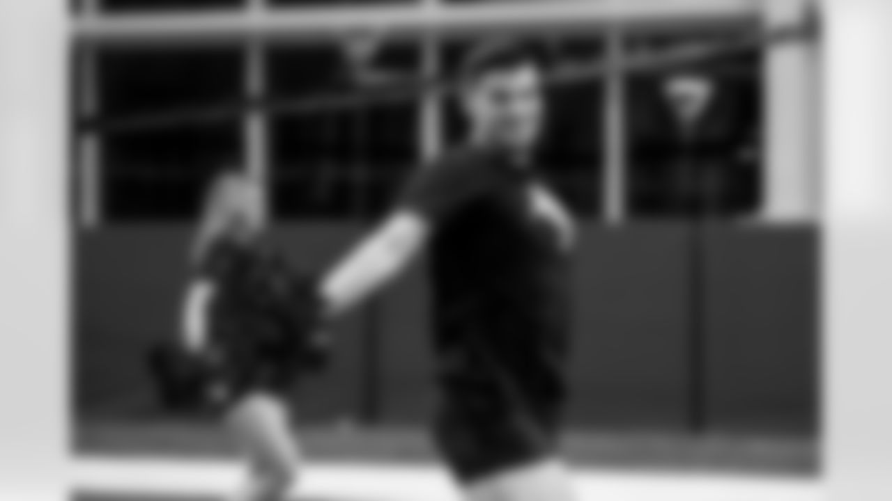 TAMPA, FL - December 04, 2025 - Tampa Bay Buccaneers Cheerleaders field rehearsal at AdventHealth Training Center. Photo By Tori Richman/Tampa Bay Buccaneers