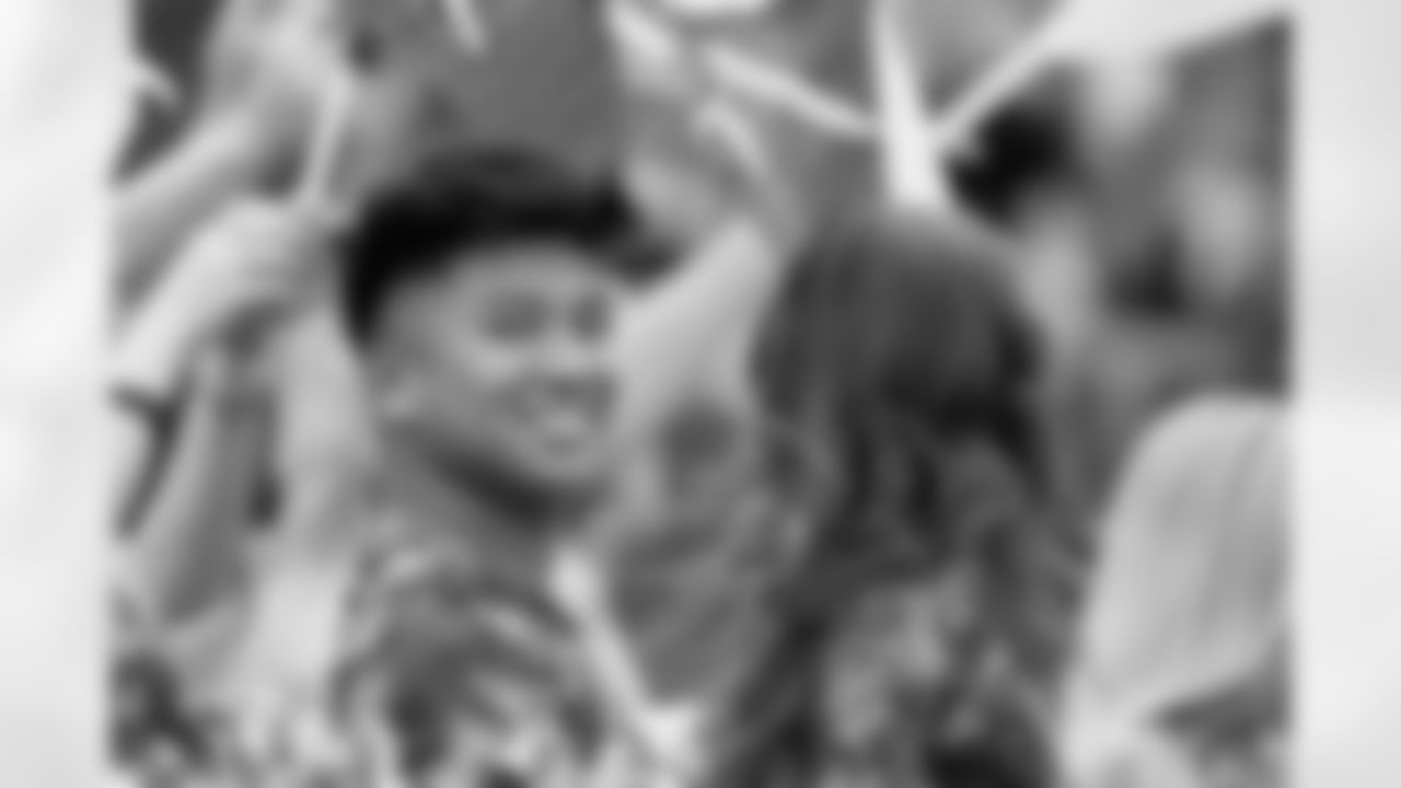 TAMPA, FL - November 09, 2025 - Tampa Bay Buccaneers Cheerleaders during the game between the New England Patriots and Tampa Bay Buccaneers. The Bucs lost the game, 28-23. Photo By Doug DeFelice/Tampa Bay Buccaneers