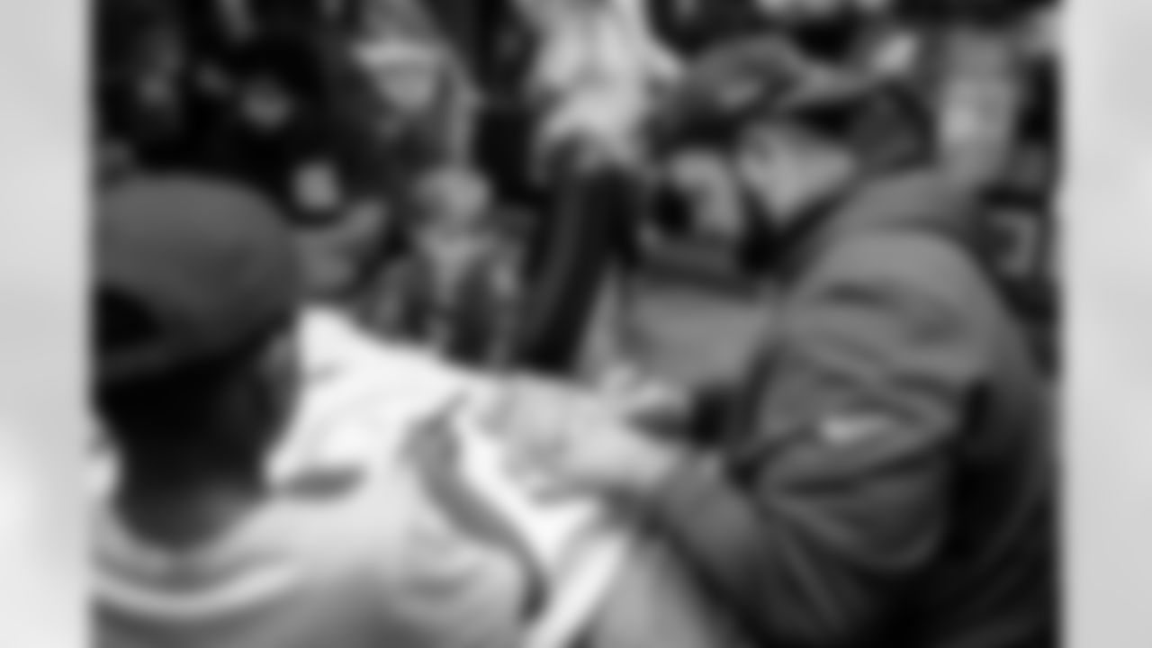 TAMPA, FL - November 19, 2025 - Guard Ben Bredeson #68 of the Tampa Bay Buccaneers during a visit with Triumph Together Cancer Warriors. Photo By Kyle Zedaker/Tampa Bay Buccaneers