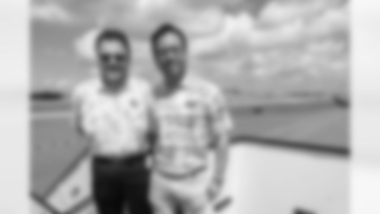 ATLANTA, GA - September 06, 2025 - Luxury Suite Excursion departs for the game between the Tampa Bay Buccaneers and Atlanta Falcons. The Bucs won the game, 23-20. Photo By Doug DeFelice/Tampa Bay Buccaneers