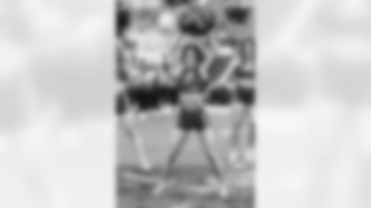 TAMPA, FL - December 07, 2025 - The Tampa Bay Buccaneers and New Orleans Saints during a regular season game at Raymond James Stadium. The Bucs lost the game, 24-20. Photo By Tori Richman/Tampa Bay Buccaneers