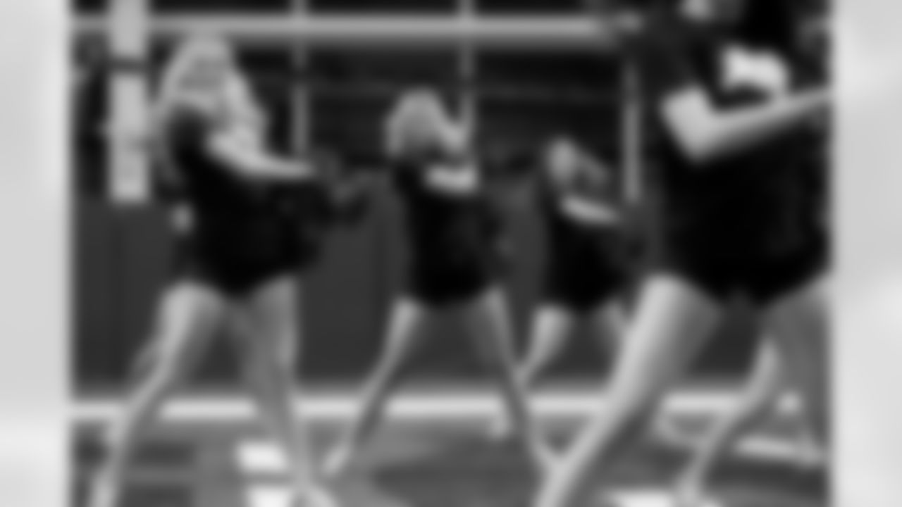 TAMPA, FL - December 04, 2025 - Tampa Bay Buccaneers Cheerleaders field rehearsal at AdventHealth Training Center. Photo By Tori Richman/Tampa Bay Buccaneers